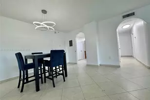 400 Kings Point Dr, Sunny Isles Beach, FL 33160 - Photo 7