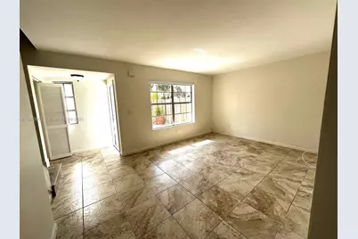 6915 W 16th Dr, Hialeah, FL 33014 - Photo 7