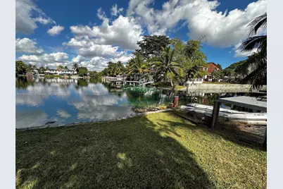 6915 W 16th Dr, Hialeah, FL 33014 - Photo 57