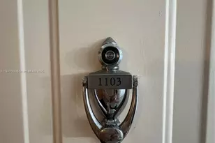 5085 NW 7th St, Miami, FL 33126 - Photo 9