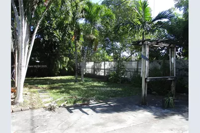 9750 Dominican Dr, Cutler Bay, FL 33189 - Photo 13