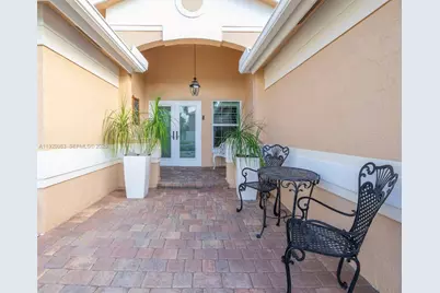 1390 NW 129th Ave, Sunrise, FL 33323 - Photo 3