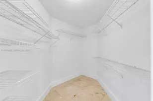 1003 Trailmore Ln, Weston, FL 33326 - Photo 9