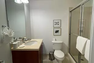 79 SW 12th St, Miami, FL 33130 - Photo 13