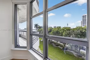 19101 NE Mystic Pointe Dr, Aventura, FL 33180 - Photo 27