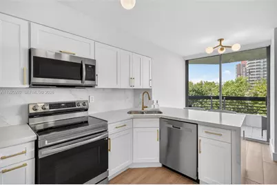 19101 Mystic Pointe Dr #402, Aventura, FL 33180 - Photo 23