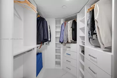 19101 Mystic Pointe Dr #402, Aventura, FL 33180 - Photo 45