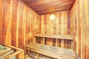 7787 Golf Cir Dr, Margate, FL 33063 - Photo 39