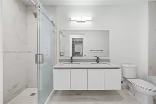 101 Diplomat Pkwy, Hallandale Beach, FL 33009 - Photo 31