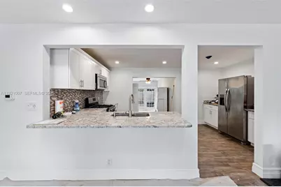 112 Milton St #114, Lantana, FL 33462 - Photo 7