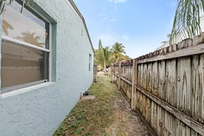 112 Milton St #114, Lantana, FL 33462 - Photo 21