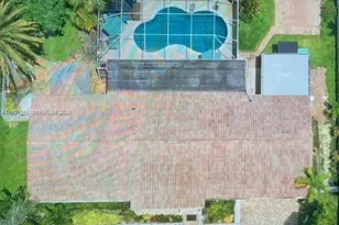 428 N Crescent Dr, Hollywood, FL 33021 - Photo 3