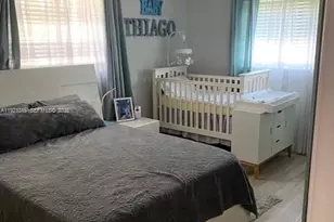 428 N Crescent Dr, Hollywood, FL 33021 - Photo 17