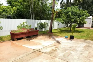 635 SW 64th Ct, Miami, FL 33144 - Photo 29