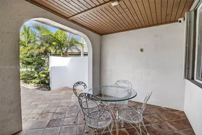 2360 Dover, Weston, FL 33326 - Photo 7