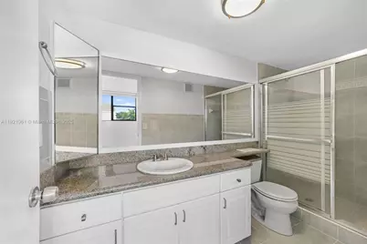 12393 NW 12th Ct, Pembroke Pines, FL 33026 - Photo 19