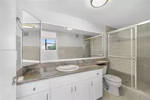 12393 NW 12th Ct, Pembroke Pines, FL 33026 - Photo 19