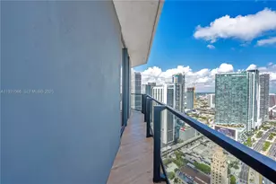 398 NE 5th St, Miami, FL 33132 - Photo 21