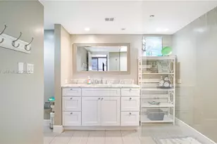 19707 Turnberry Way, Aventura, FL 33180 - Photo 17