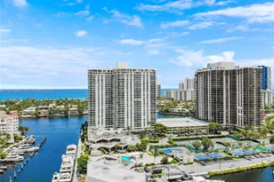 19707 Turnberry Way, Aventura, FL 33180 - Photo 5