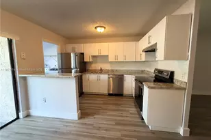 10350 SW 220th St, Cutler Bay, FL 33190 - Photo 11