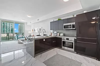 1080 Brickell Ave #2506, Miami, FL 33131 - Photo 5