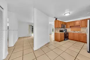 4710 NW 12th St, Lauderhill, FL 33313 - Photo 9