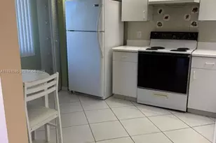 950 SW 138th Ave, Pembroke Pines, FL 33027 - Photo 7