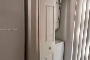 1260 SE 31st Ct, Homestead, FL 33035 - Photo 3