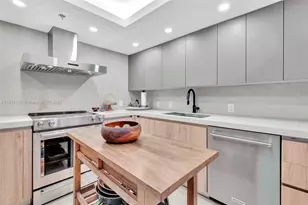 1627 Brickell Ave, Miami, FL 33129 - Photo 11