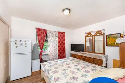 7712 NE Byron Ave #4, Miami Beach, FL 33141 - Photo 11