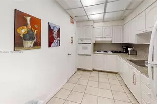 4001 S Ocean Dr, Hollywood, FL 33019 - Photo 3