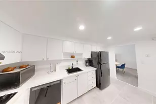 4001 S Ocean Dr, Hollywood, FL 33019 - Photo 23