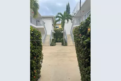 8021 Abbott Ave, Miami Beach, FL 33141 - Photo 13