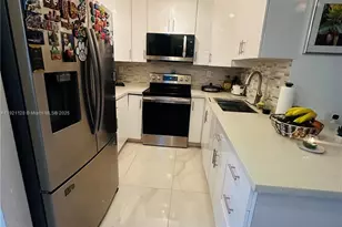 14343 SW 10th St, Pembroke Pines, FL 33027 - Photo 13