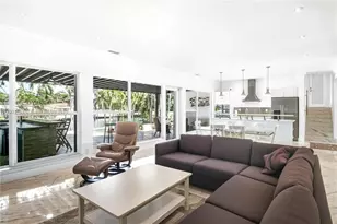 12545 Palm Rd, North Miami, FL 33181 - Photo 11