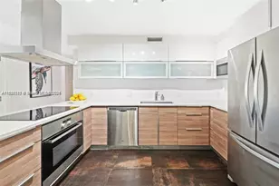 100 Bayview Dr, Sunny Isles Beach, FL 33160 - Photo 11