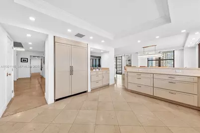 9801 Collins Ave #11A, Bal Harbour, FL 33154 - Photo 17