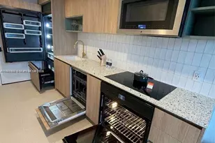 159 NE 6th St, Miami, FL 33132 - Photo 3