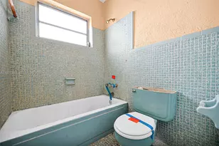 2614 W 8th Ct, Hialeah, FL 33010 - Photo 29