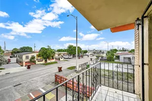 2614 W 8th Ct, Hialeah, FL 33010 - Photo 37