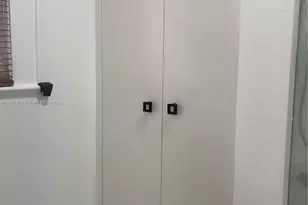 27 NE 49th St, Miami, FL 33137 - Photo 7