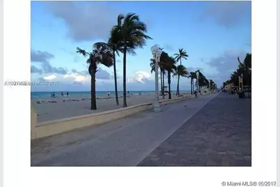 326 Wilson St #105, Hollywood, FL 33019 - Photo 27