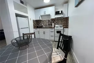 326 Wilson St, Hollywood, FL 33019 - Photo 5