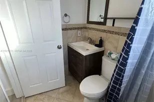 326 Wilson St, Hollywood, FL 33019 - Photo 13