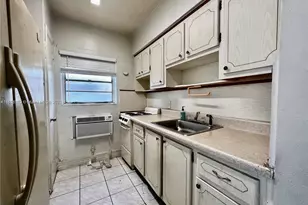 8531 Harding Ave, Miami Beach, FL 33141 - Photo 7