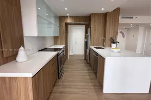 20191 E Country Club Dr, Aventura, FL 33180 - Photo 3