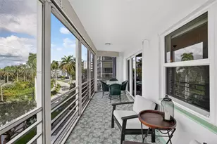 200 Diplomat Pkwy, Hallandale Beach, FL 33009 - Photo 29