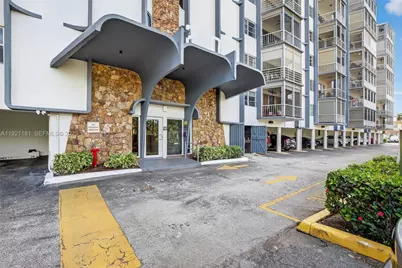 200 Diplomat Pkwy #531, Hallandale Beach, FL 33009 - Photo 39