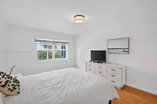 200 Diplomat Pkwy, Hallandale Beach, FL 33009 - Photo 25